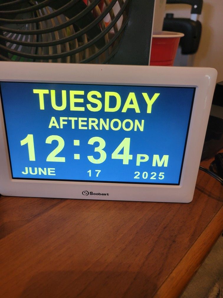 Soobest Day Clock