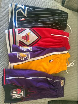 Mitchell & Ness shorts size medium lot of 4 bundle