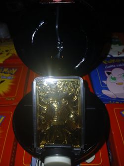 Burger King limited edition pokemon gold cards