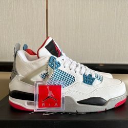 NIKE Jordan 4 Retro 