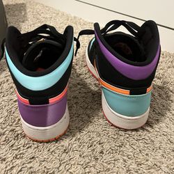 Air Jordan 1 Mid GS 'Candy' (GS) size 7y $150