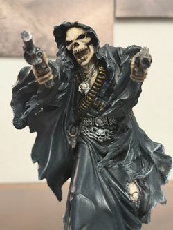 High-quality Grim Reaper statue