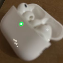Apple Air Pods Pro 3 With Charging Case