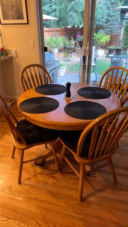 Solid oak kitchen table and four chairs