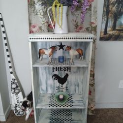 Redesigned Farmhouse Style Display Shelves 