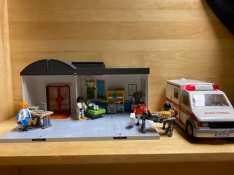 Playmobil Hospital & Ambulance
