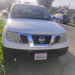 Nissan frontier 2015