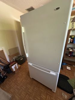 Amana Refrigerator