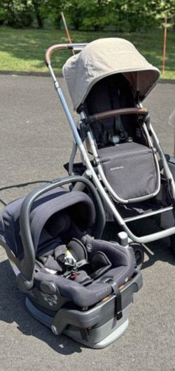 Uppababy Vista Stroller And Mesa Car seat 