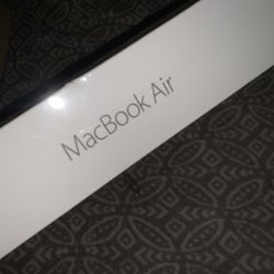 Apple MacBook Air Grey 13.3 in 2017