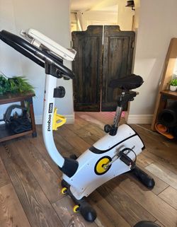Pooboo D808 exercise bike