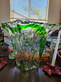 Hand blown glass vase