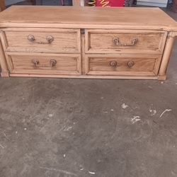 Lane cedar chest