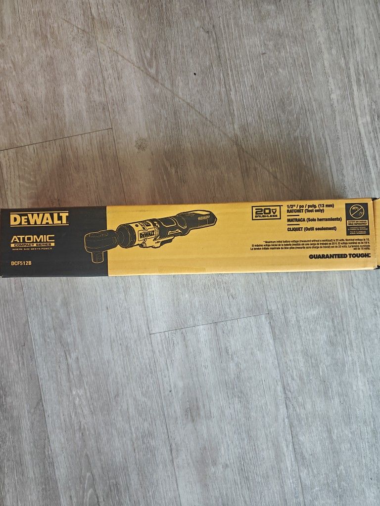 DeWalt 1/2in Atomic Ratchet