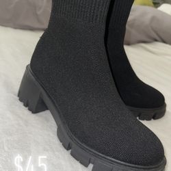 FOREVER 21 Sock Booties