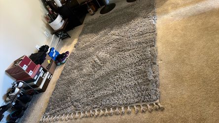Grey rug for sale