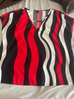 SHEIN red black white wavy stripe V-neck top L