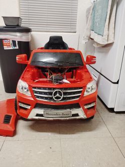 Mercedes-Benz Kids Ride-On Electric Car