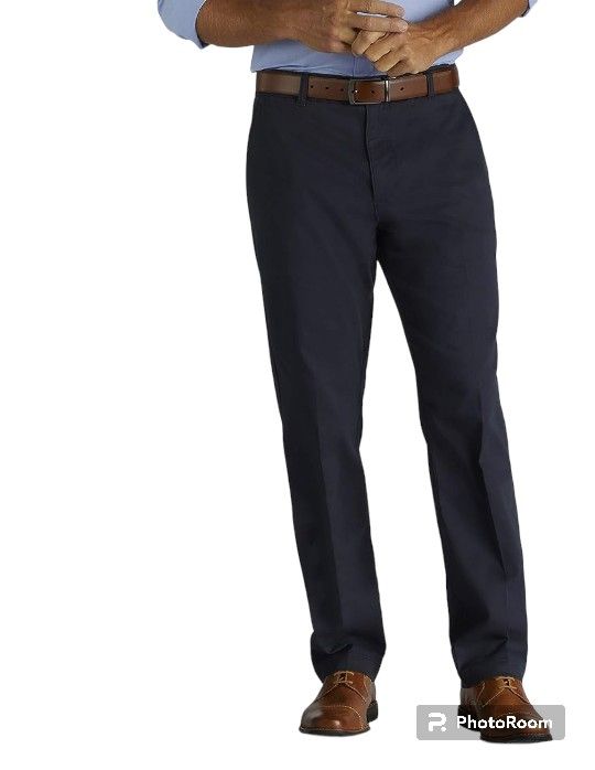42x30 Lee Men's Extreme Motion Flat Front Relaxed Taper Pant
Lee Men's Extreme Motion Flat Front Relaxed Taper Pant
Brand new with tags . Navy Blue