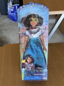 Disney Encanto Mirabel 11 Inch Fashion Doll