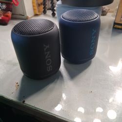 Speakers Set Both Connect Together