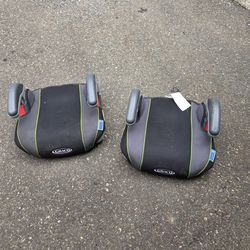 Graco booster seat ×2 FREE!!