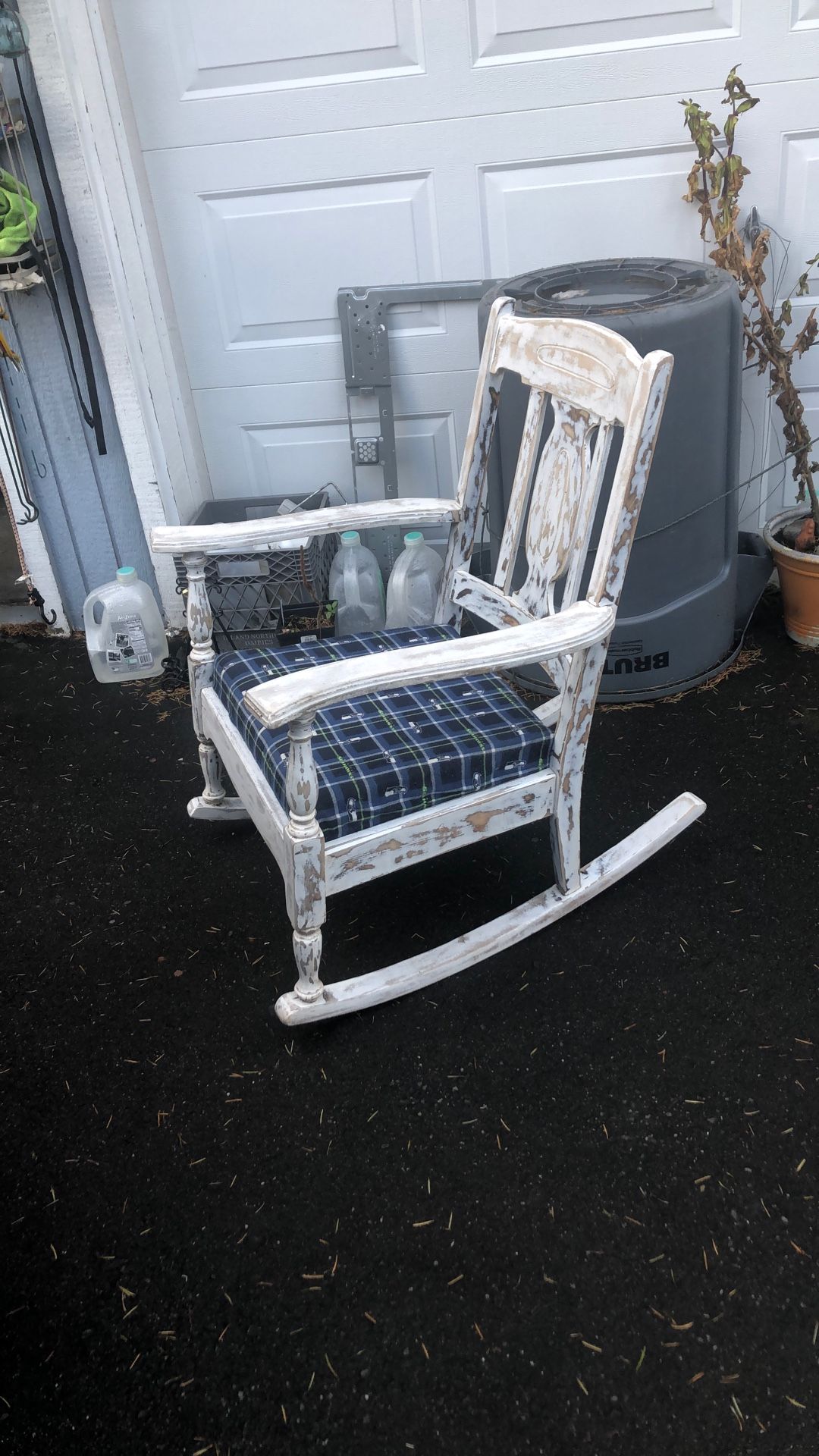 Mid century shabby chic rocking chair USA Seahawks