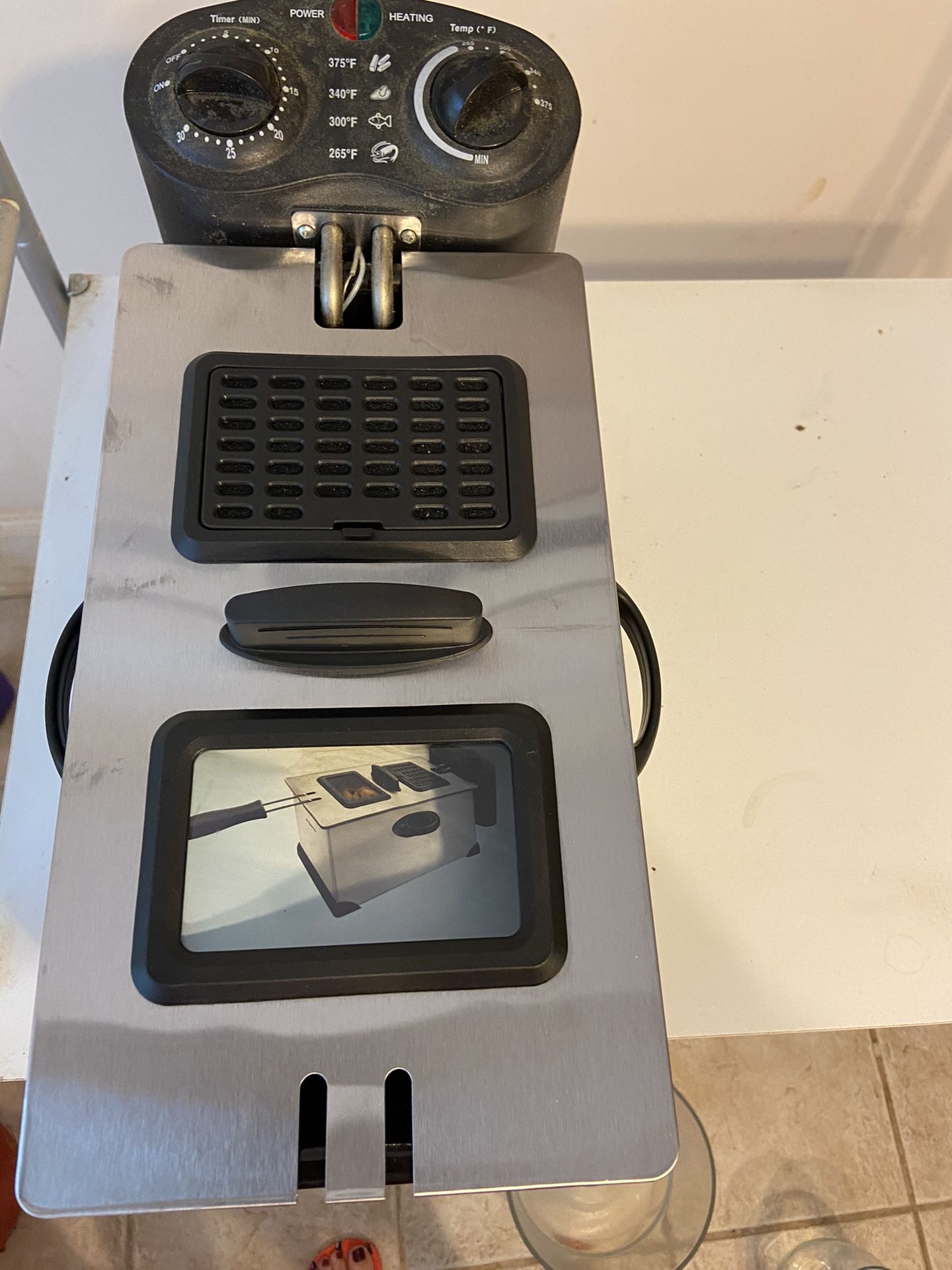 Deep Fryers like new