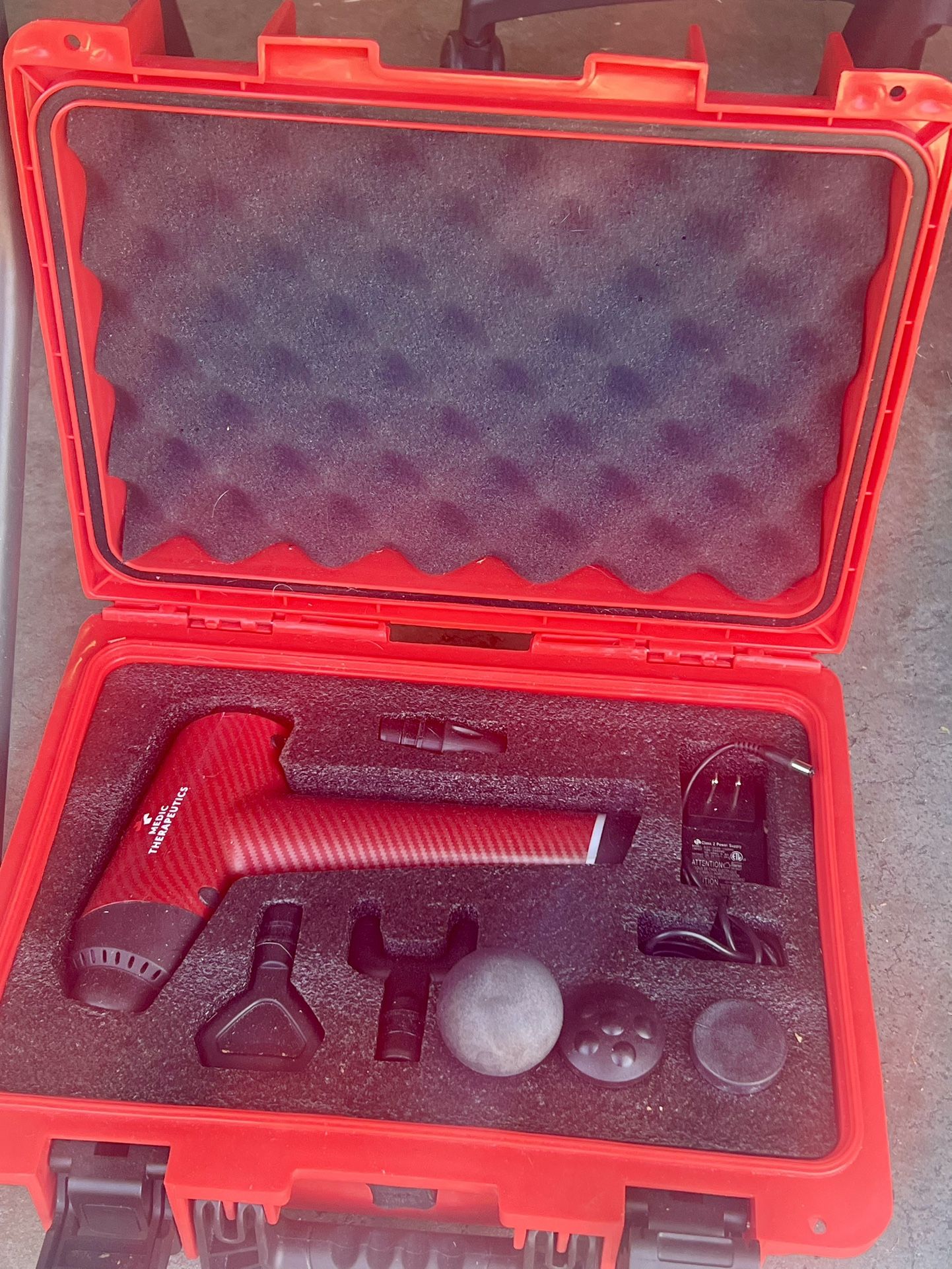 HIGH POWERED MASSAGE GUN - LIKE NEW!