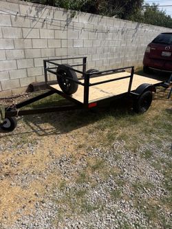Single Axle Utility Trailer with Wood Deck