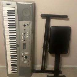 Yamaha Digital Keyboard 