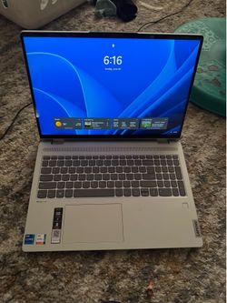 enovo IdeaPad Flex 5i - Everyday Notebook - 2-in-1 Laptop Computer - Windows 11-14" WUXGA Touchscreen Display - 8GB Memory - 256GB Storage - Intel Cor