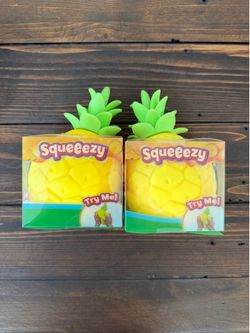 Pineapple squeeezy