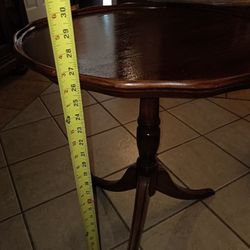 Antique Wood Round Accent Table with Pedestal Base