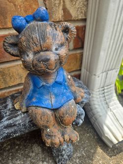 Concrete Bears on Bench vintage