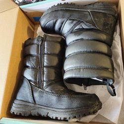 Snow Boots 