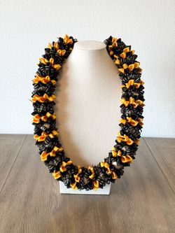 CSULA CSULB Graduation Lei - Black and Yellow Gold Lei