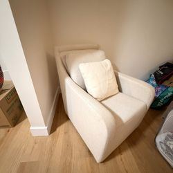 Accent Chair 