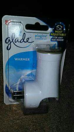 Glade plug ins scented oil warmer* new* $1.25 each.