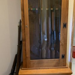 Solid Wood Locking Rifle Display Cases