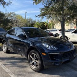 2018 Porsche Macan S