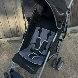 Delta lightweight stroller