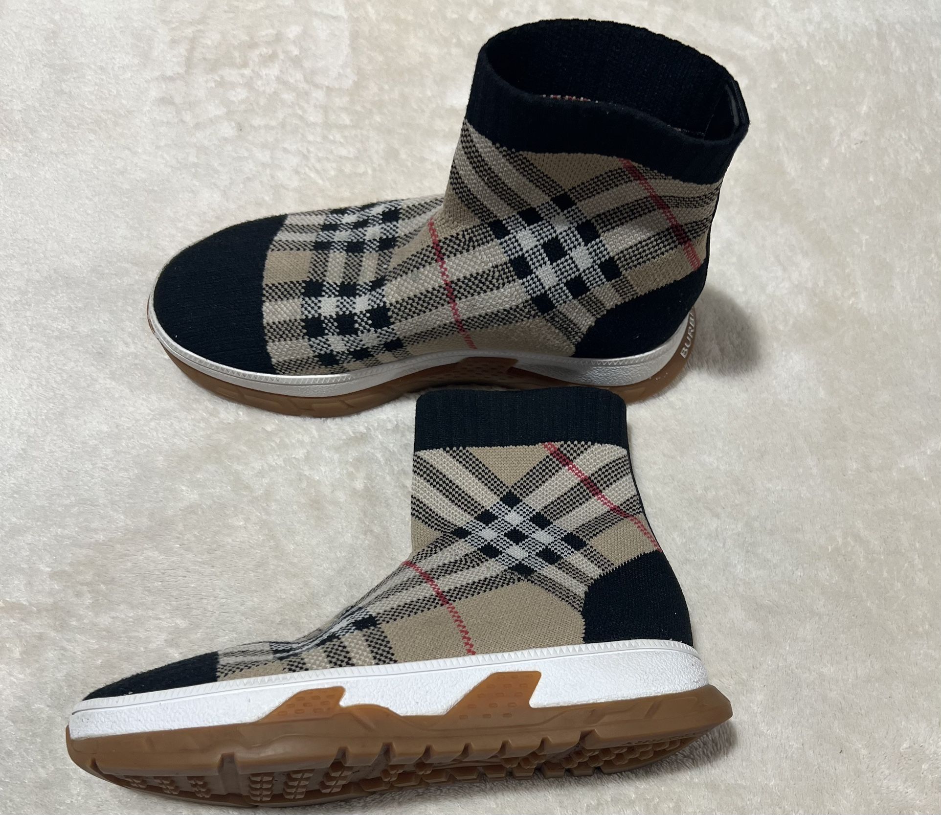 Burberry Kids High Top Sneakers Size 32 /13,5 US