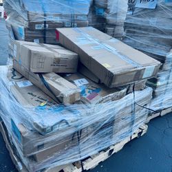 Pallet Sale Amazon Return Mix Items Puzzle Tables Hand Trucks As Pictures Showing Around 30 Boxes 