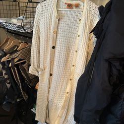 LOW PRICE MOVING- STUNNING KNIT $650 + TAX RETAIL TORY BURCH KNIT CARDIGAN