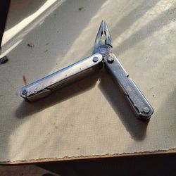Leatherman Core Multi Tool