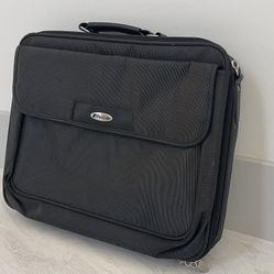 19” Laptop Bag
