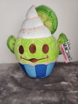 Disney Munchlings Squeeze-A-Munch Large Key Lime Cupcake with Graham Cracker Crumble Alien 10-inch Plush