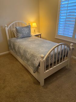 Stanley Furniture Twin Trundle Bed