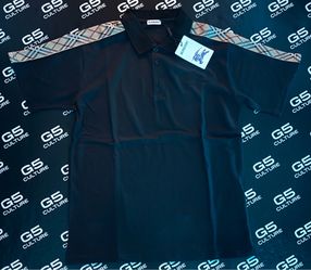 Burberry polo size M